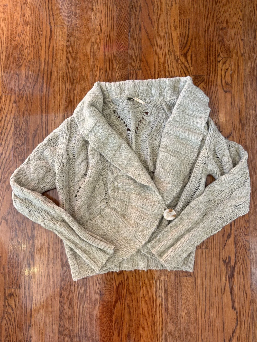 Vintage Y2K Free People Chunky Knit Wool Blend Cardigan Sweater in Light Sage
